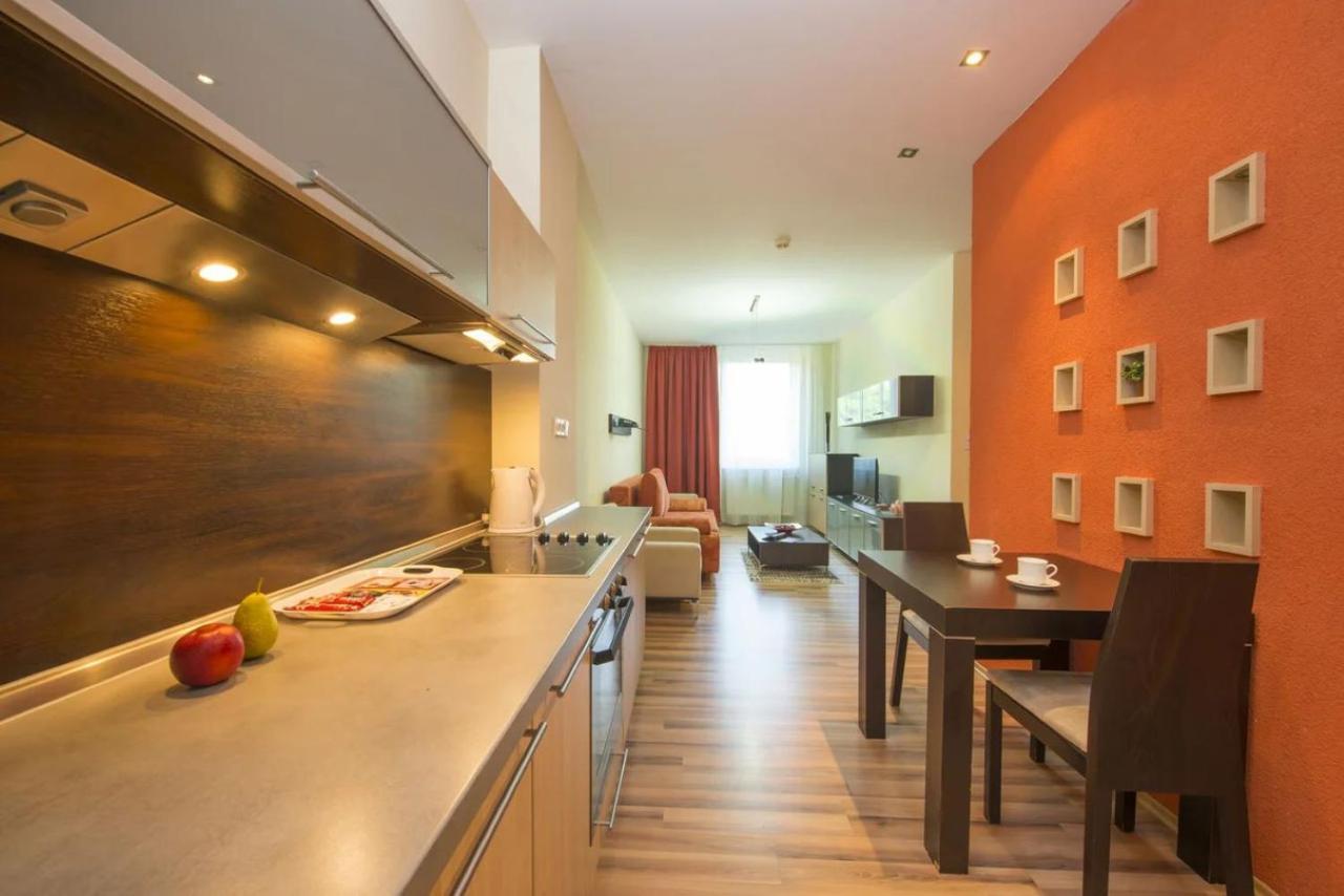 Hotel Spolcentrum Svit Bagian luar foto