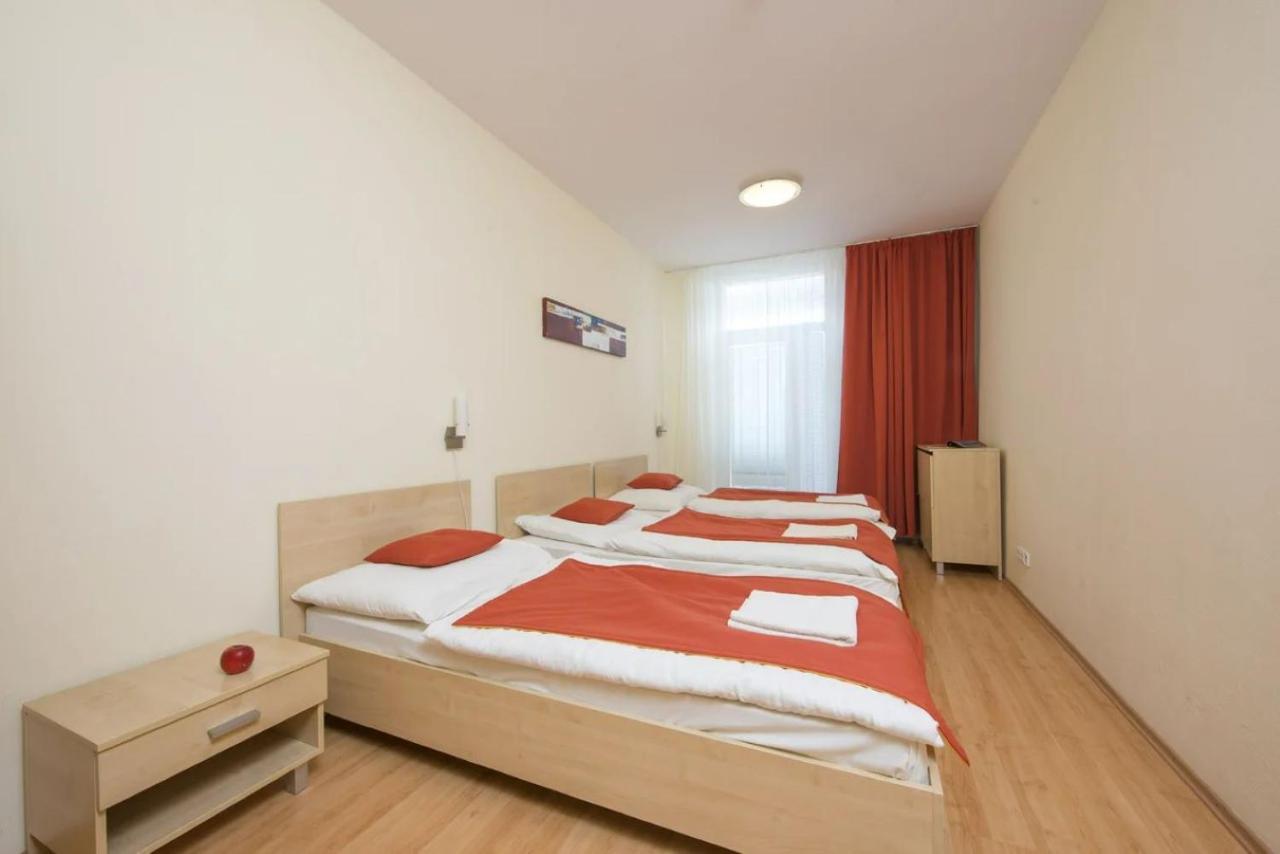 Hotel Spolcentrum Svit Bagian luar foto