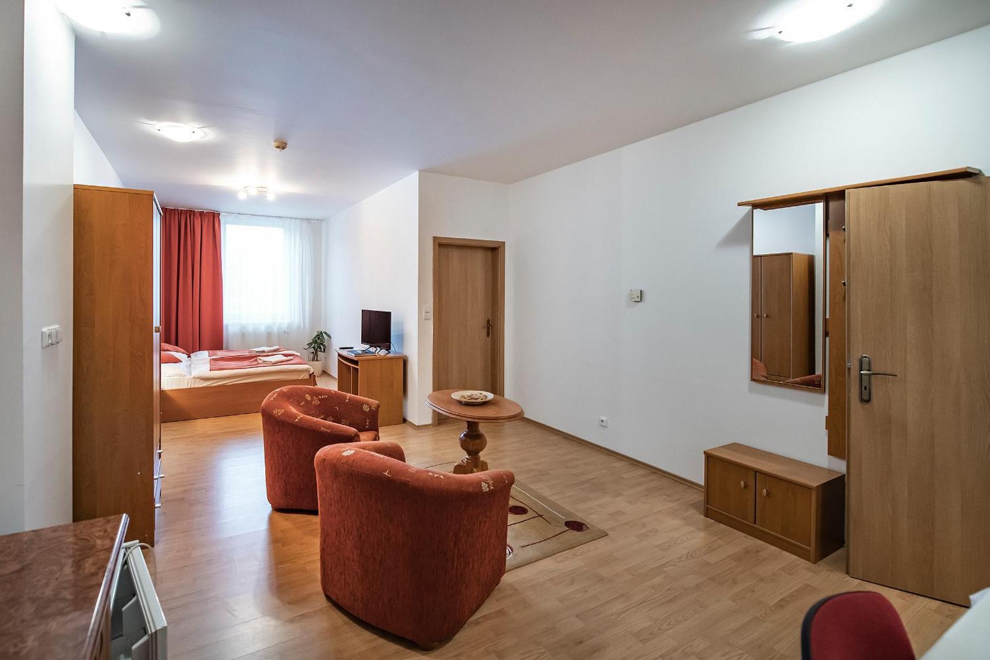 Hotel Spolcentrum Svit Bagian luar foto