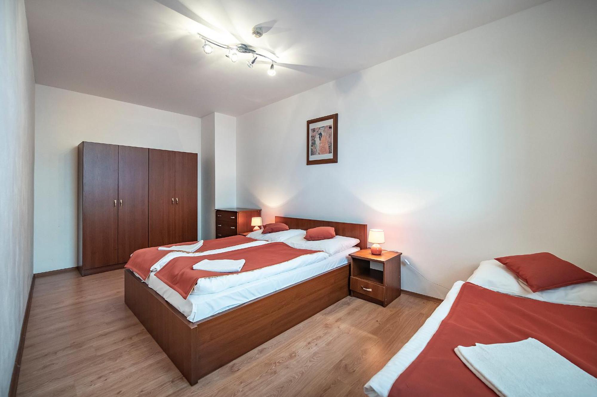 Hotel Spolcentrum Svit Bagian luar foto