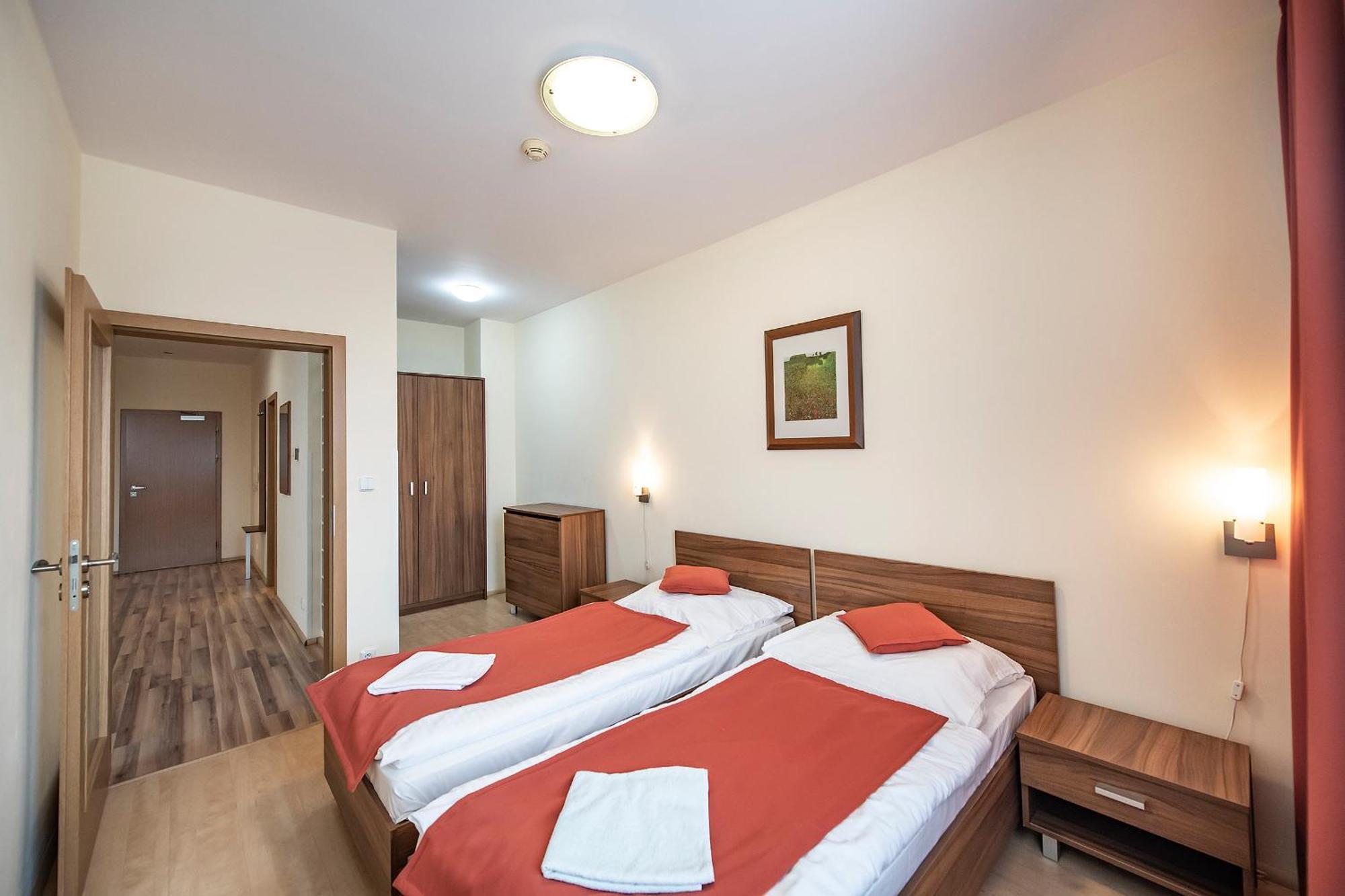 Hotel Spolcentrum Svit Bagian luar foto