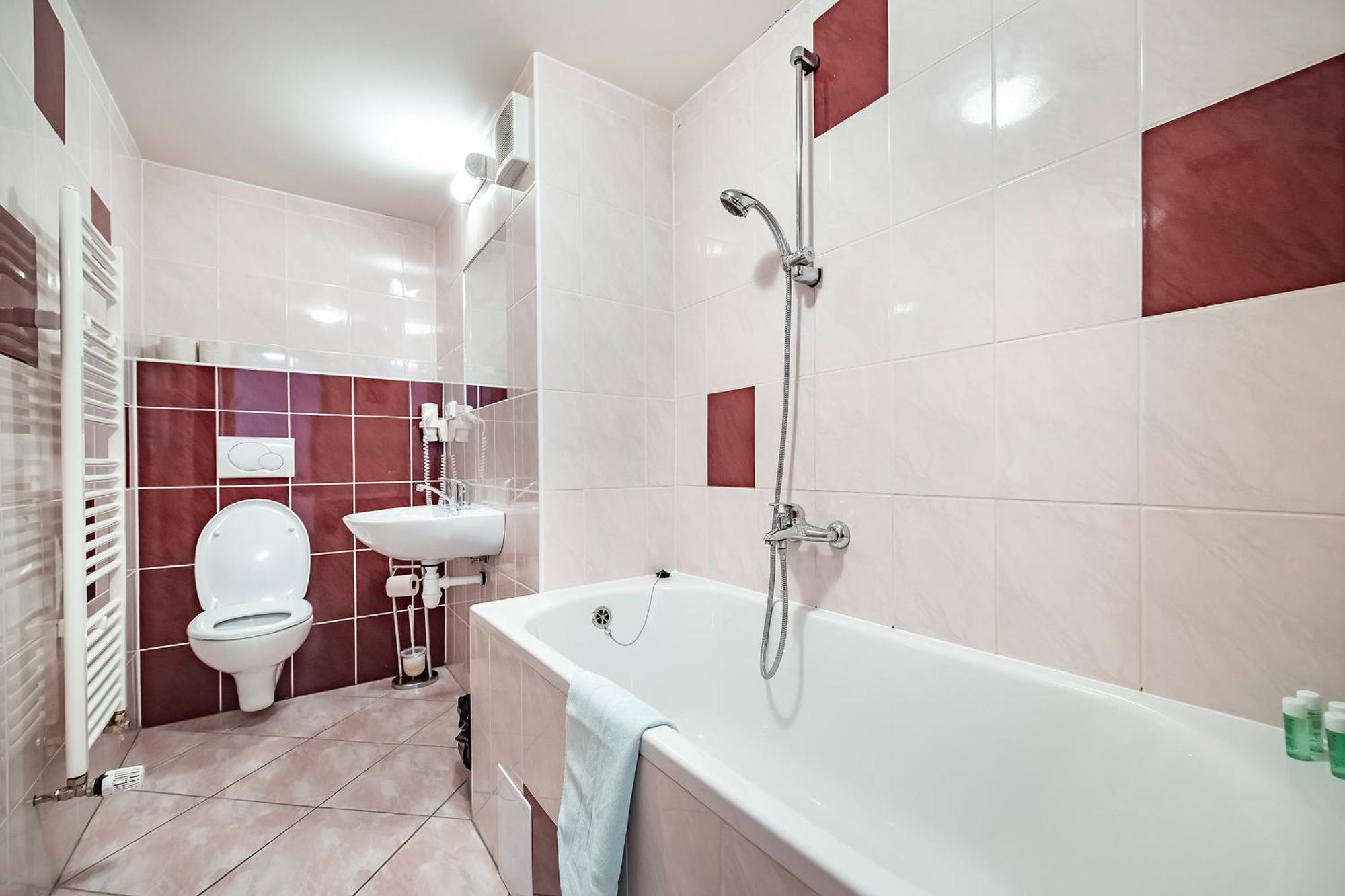 Hotel Spolcentrum Svit Bagian luar foto