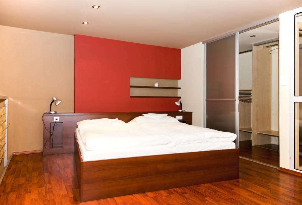 Hotel Spolcentrum Svit Bagian luar foto