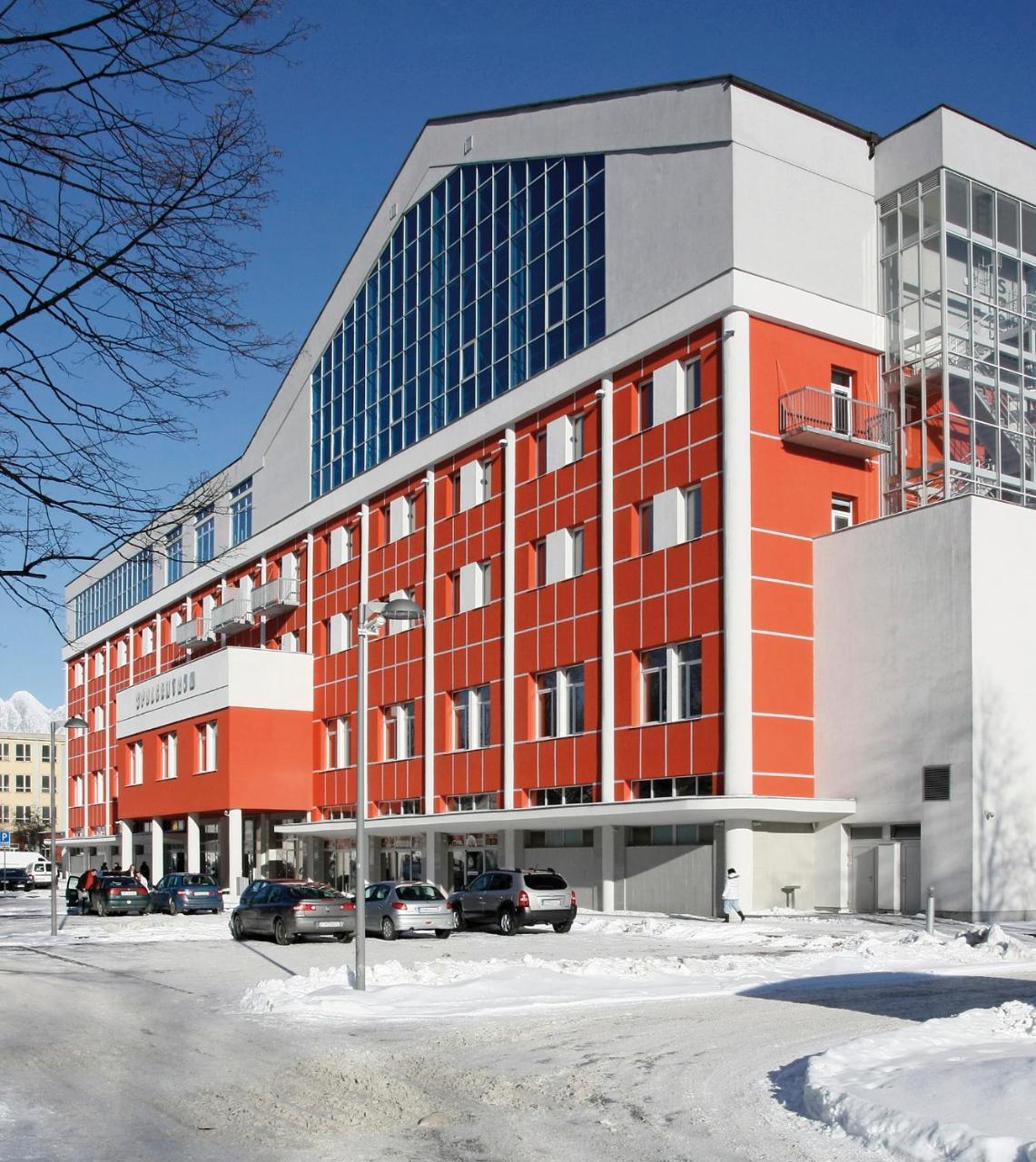 Hotel Spolcentrum Svit Bagian luar foto